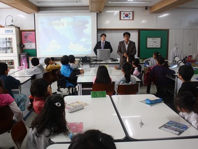 (2010.10.25)이서초등학교 3,4,5,6학년 자원봉사 기초교육