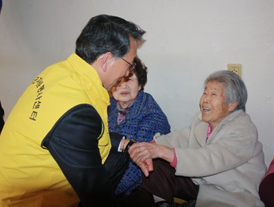 (2011.03.09)파랑새봉사단 노래봉사-고수1리 경로당