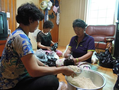 (2013.08.12)이서면 여성자원활동센터 미숫가루 나눔