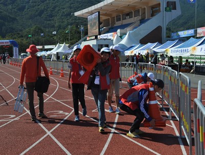 (2013.10.12)청도반시 전국마라톤대회 자원봉사활동