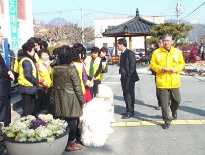 (2014.01.16)매전적십자봉사회-소외계층 떡국나누기