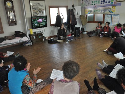 (2014.12.09)찾아가는 장수웰빙 대학 노래교실