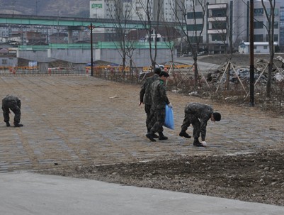 (2015.02.17)청도5대대 청도천 환경정화