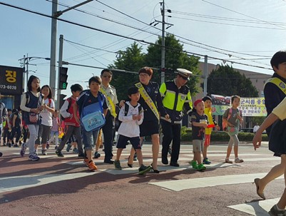(2015.06.02)녹색어머니회 교통안전 캠페인