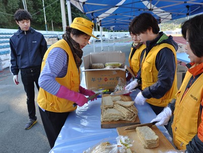 (2015.10.11)청도반시마라톤 자원봉사활동