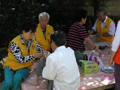 (2006.02.04)수지침봉사