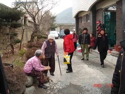 (2009.01.22)매전사랑봉사회 독거노인 목욕봉사